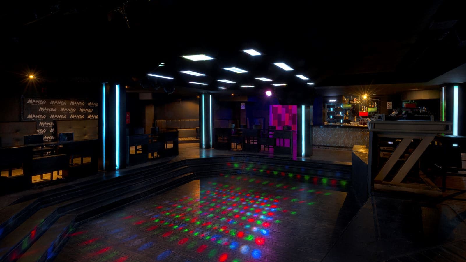 bars-first-club