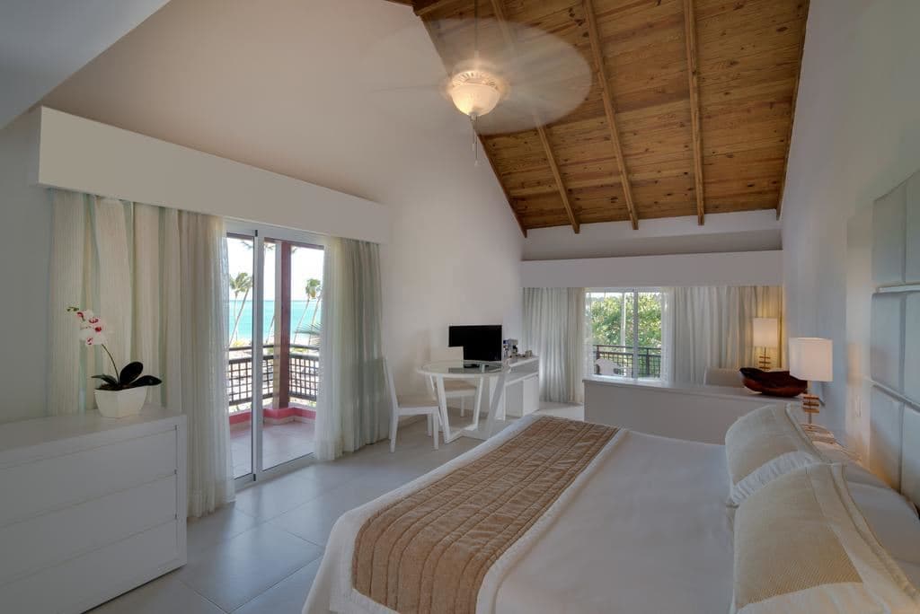 rooms-deluxe-suite