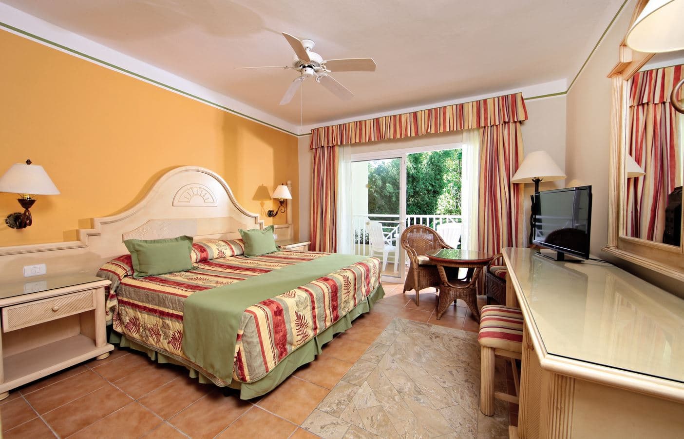 rooms-standard-room