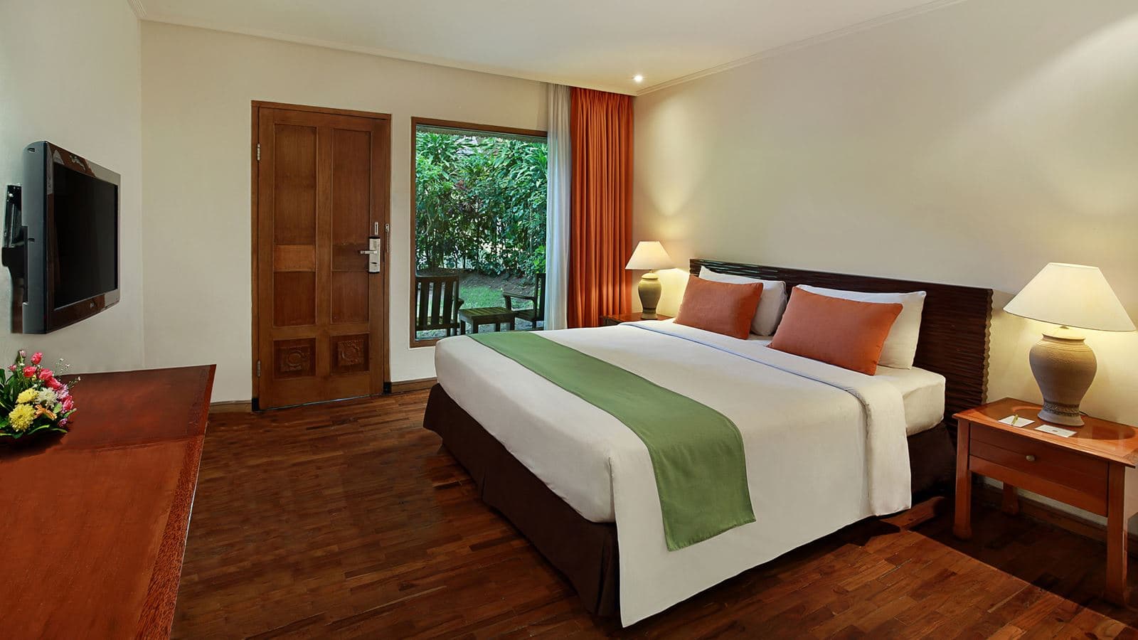 rooms-superior-room