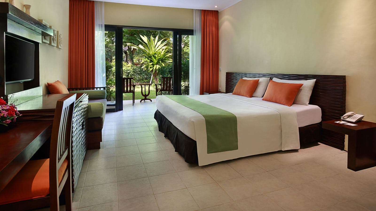 rooms-deluxe-room