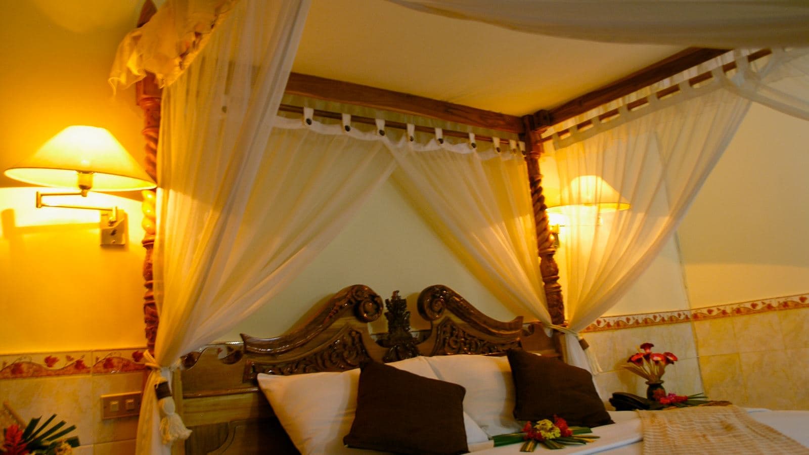 rooms-deluxe-room