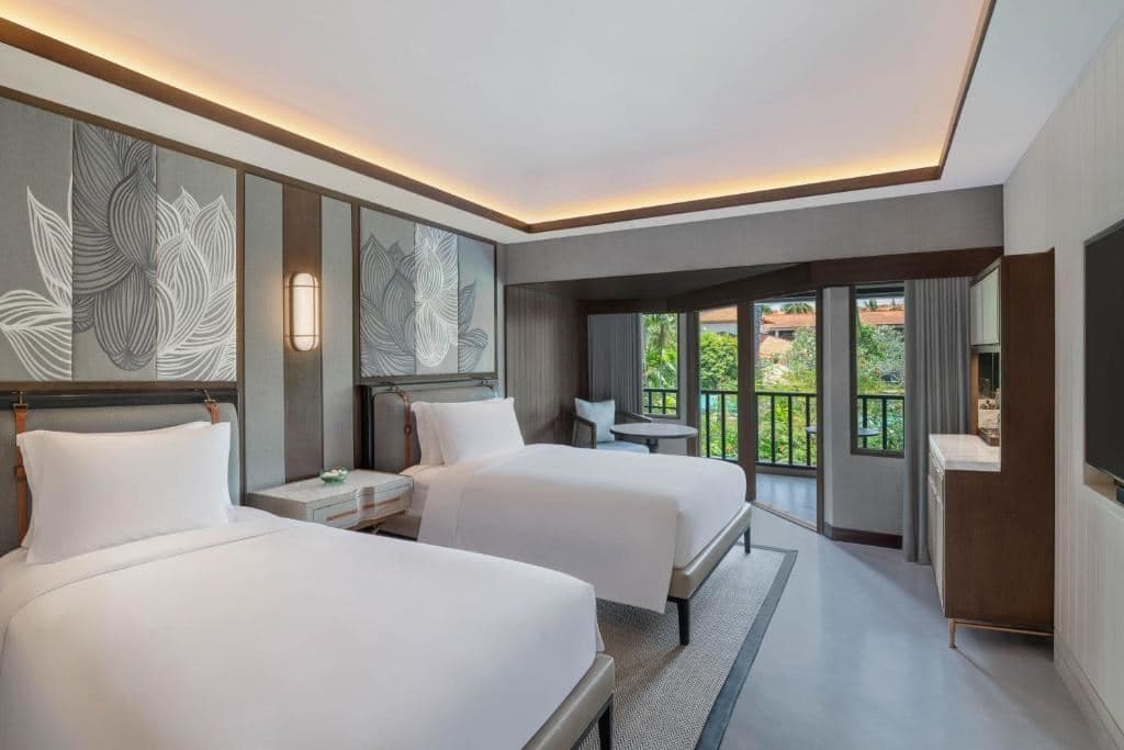 rooms-deluxe-lagoon-view