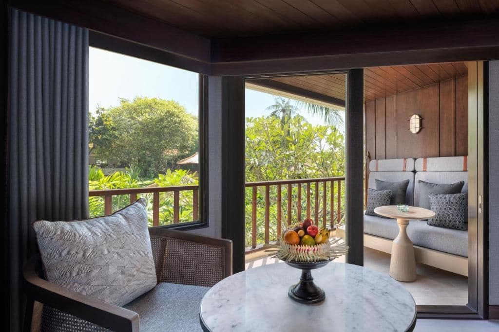 rooms-deluxe-lagoon-view