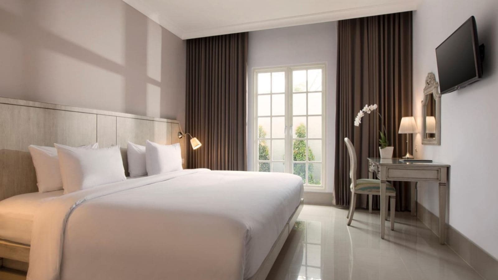 rooms-superior-room