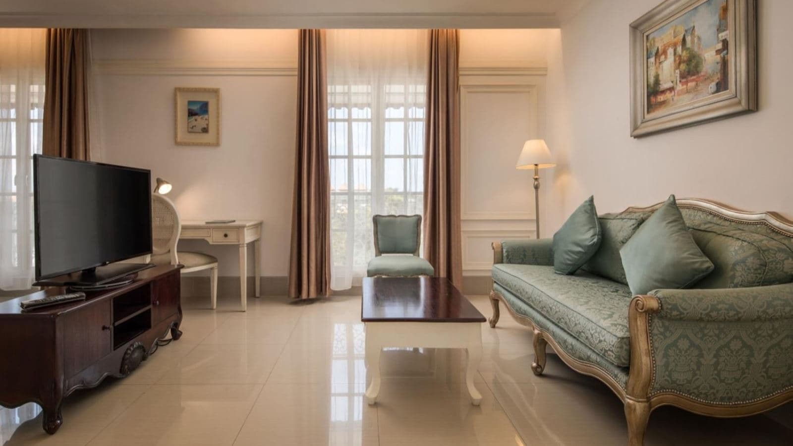 rooms-suite-room