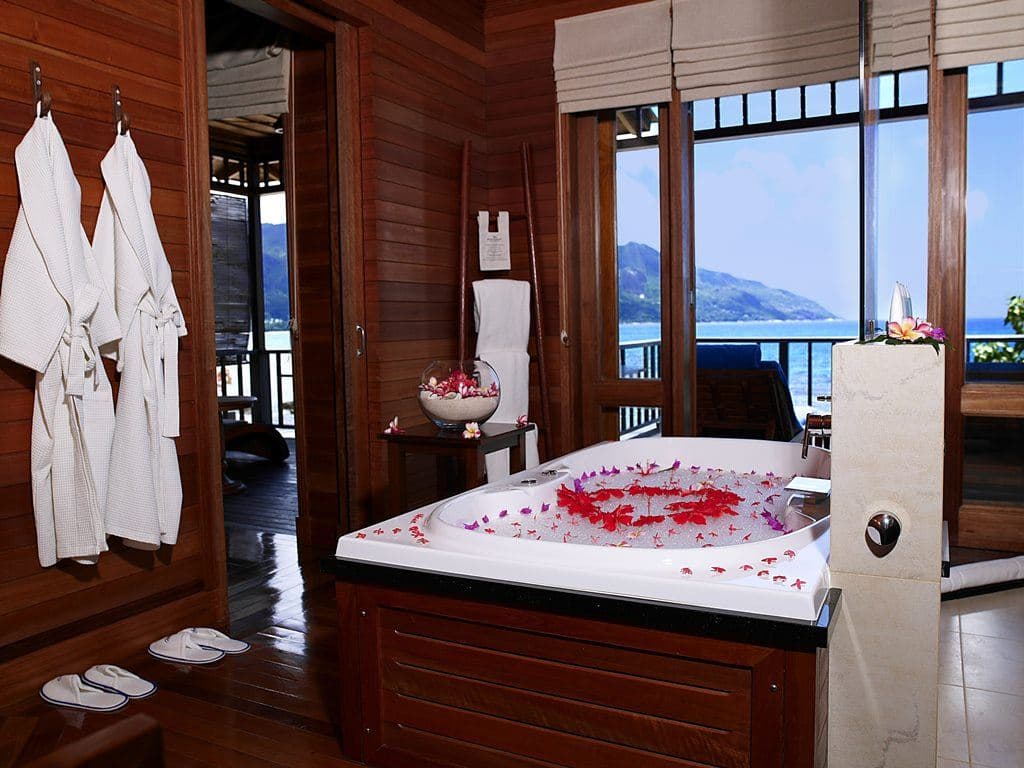 rooms-king-grand-ocean-view-pool-villa
