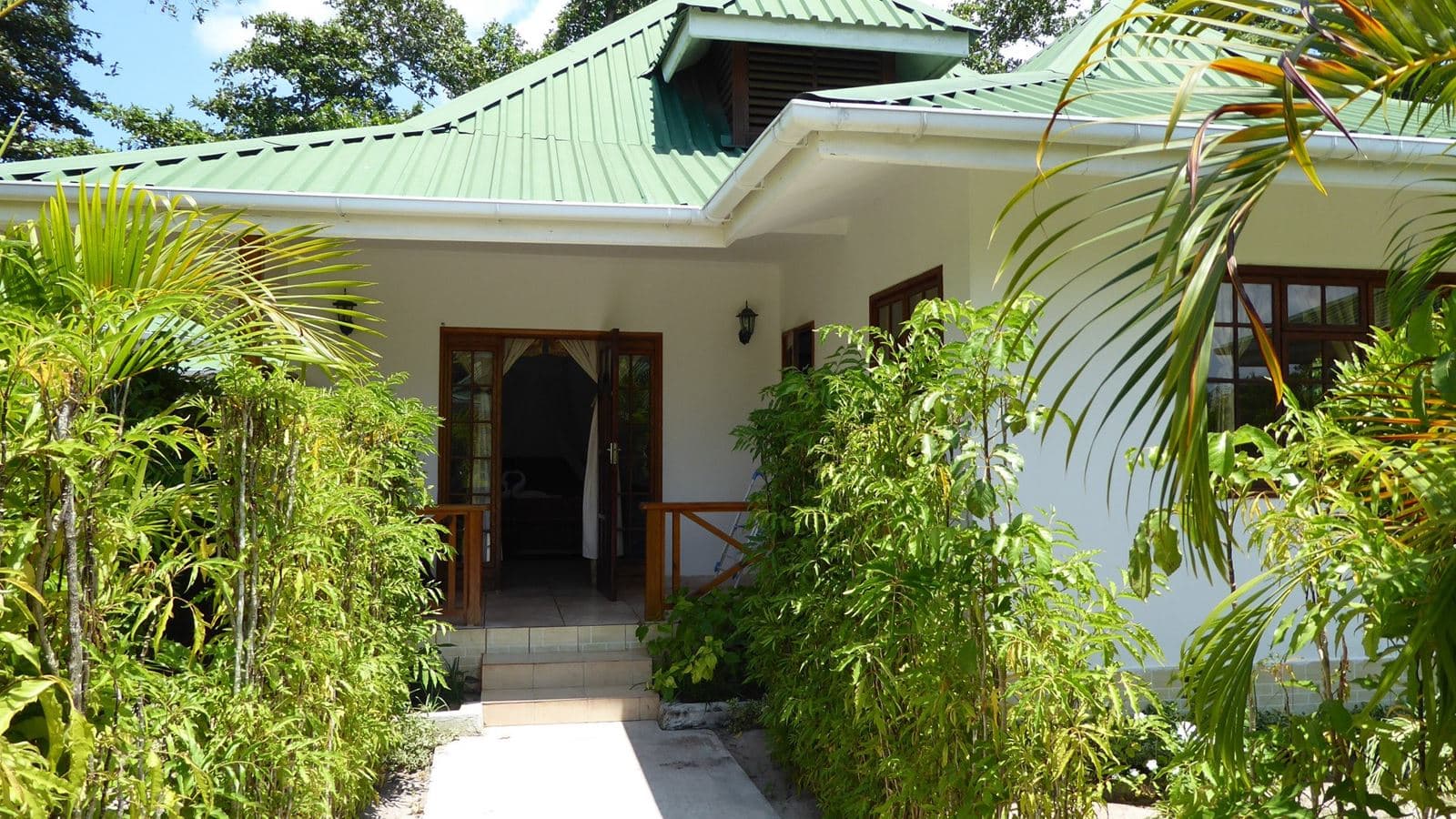 general-bungalow