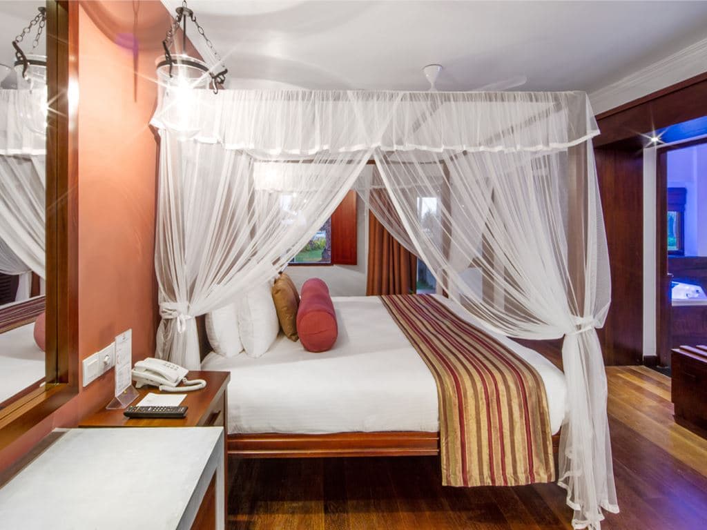 rooms-luxury-suite