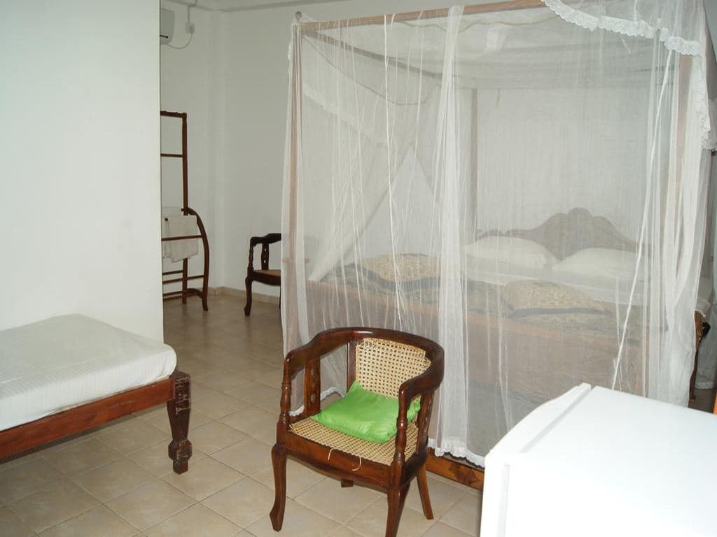 rooms-deluxe-room
