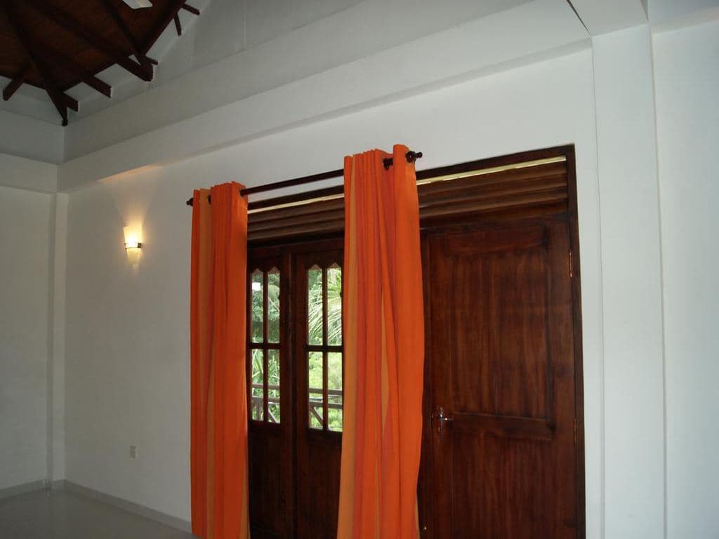 rooms-suite-with-balcony