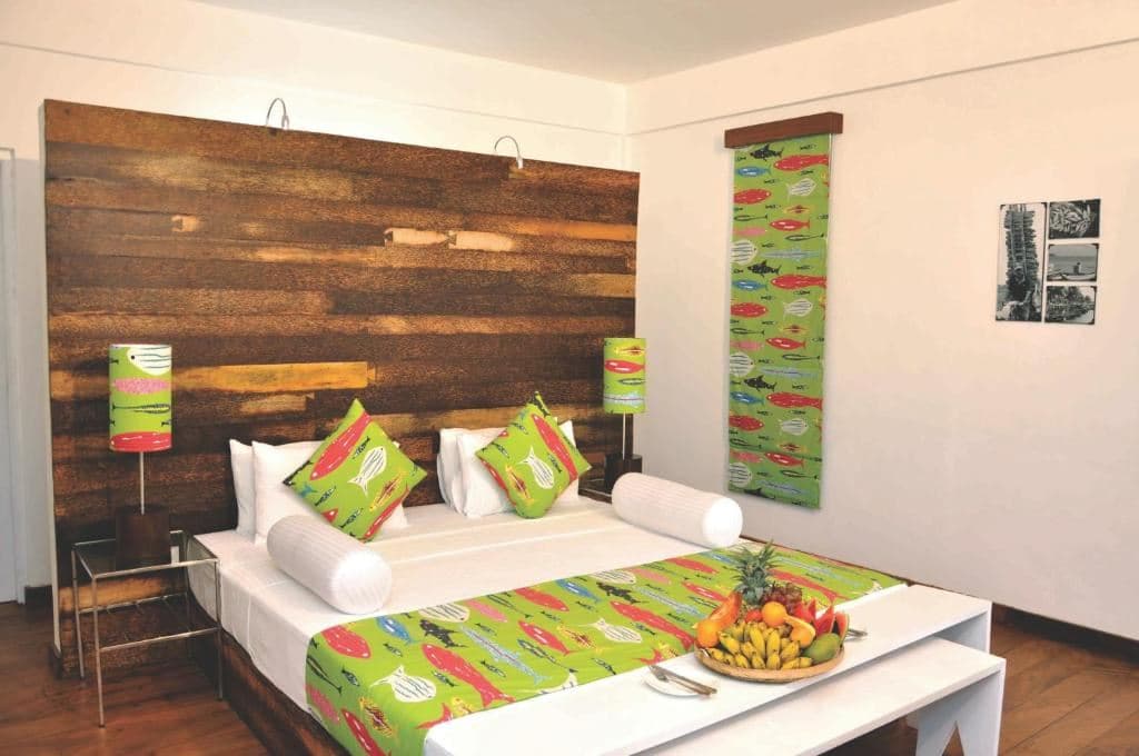 rooms-deluxe-room