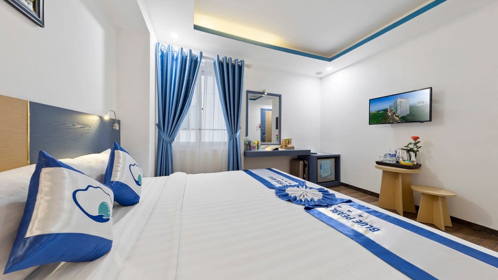 rooms-superior-city-view-with-window