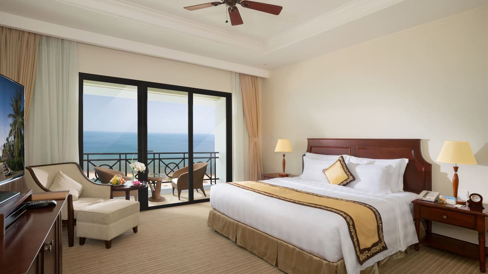 rooms-deluxe-ocean-view