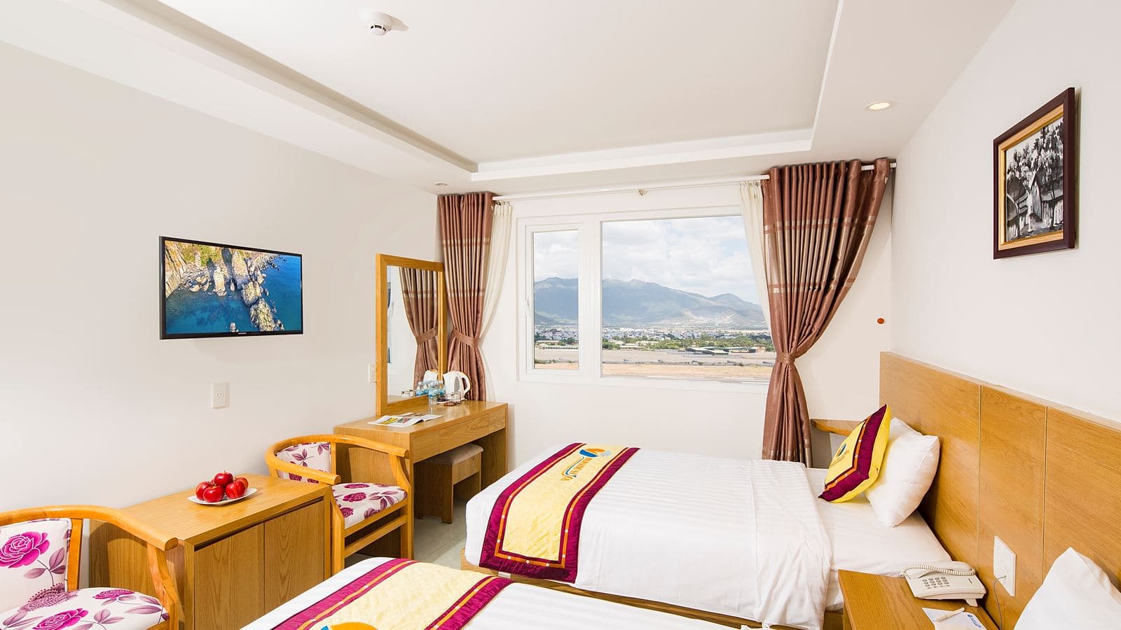 rooms-deluxe-twin-room