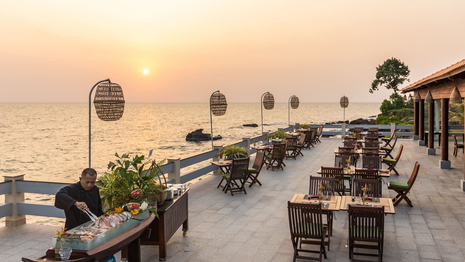 restaurants-sunset-restaurant