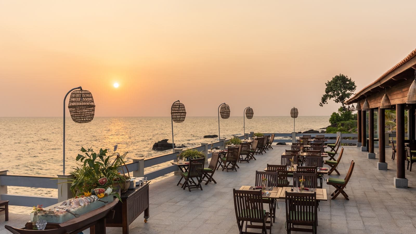 restaurants-sunset-restaurant