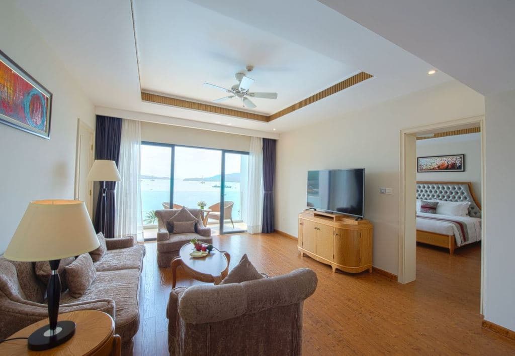 rooms-villa-3-bedroom-pool-view-no-extra-bed