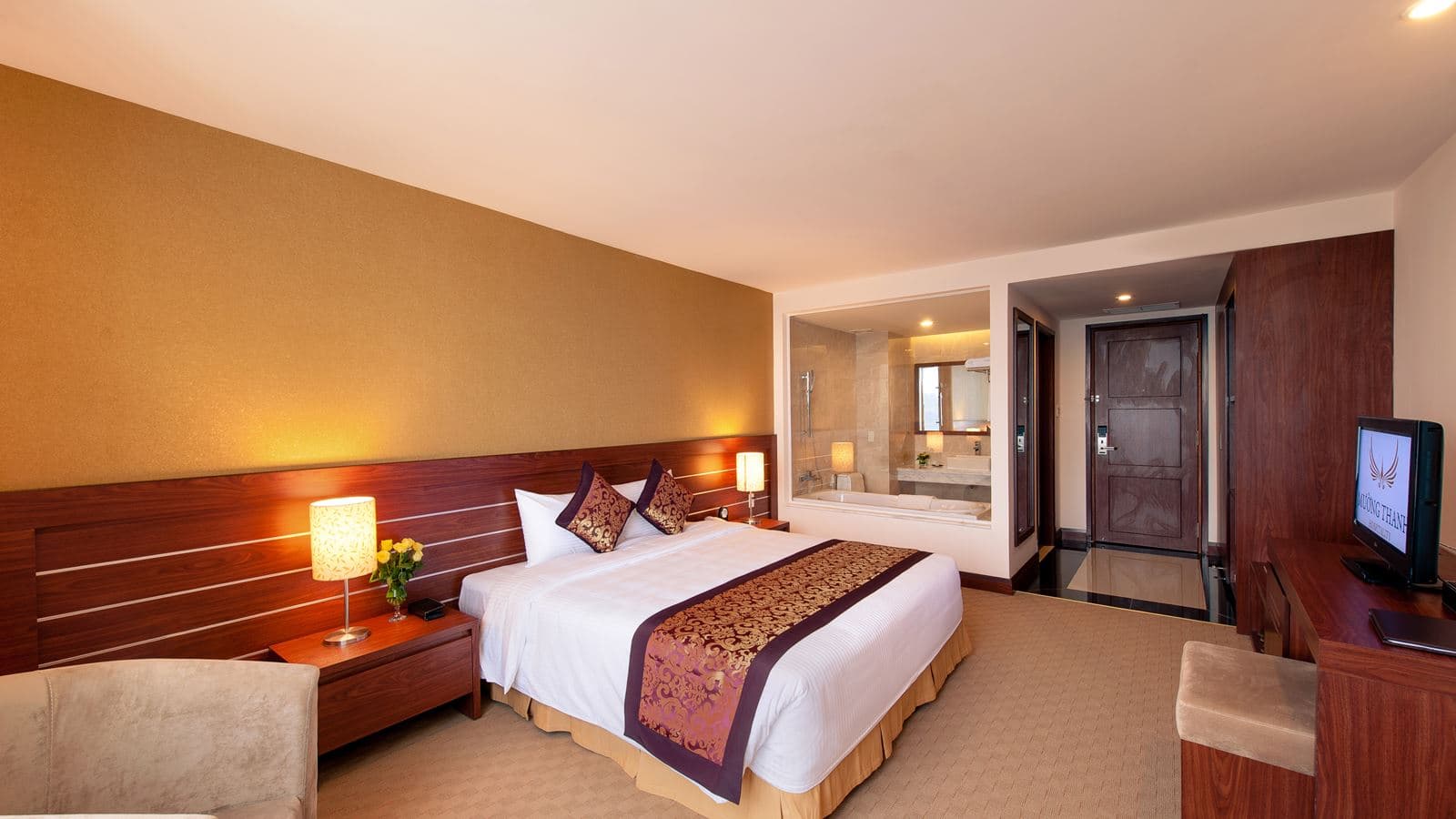 rooms-deluxe-room