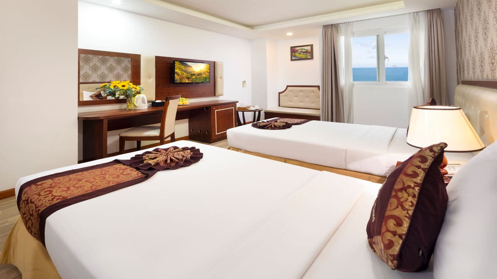 rooms-room-deluxe-seaview