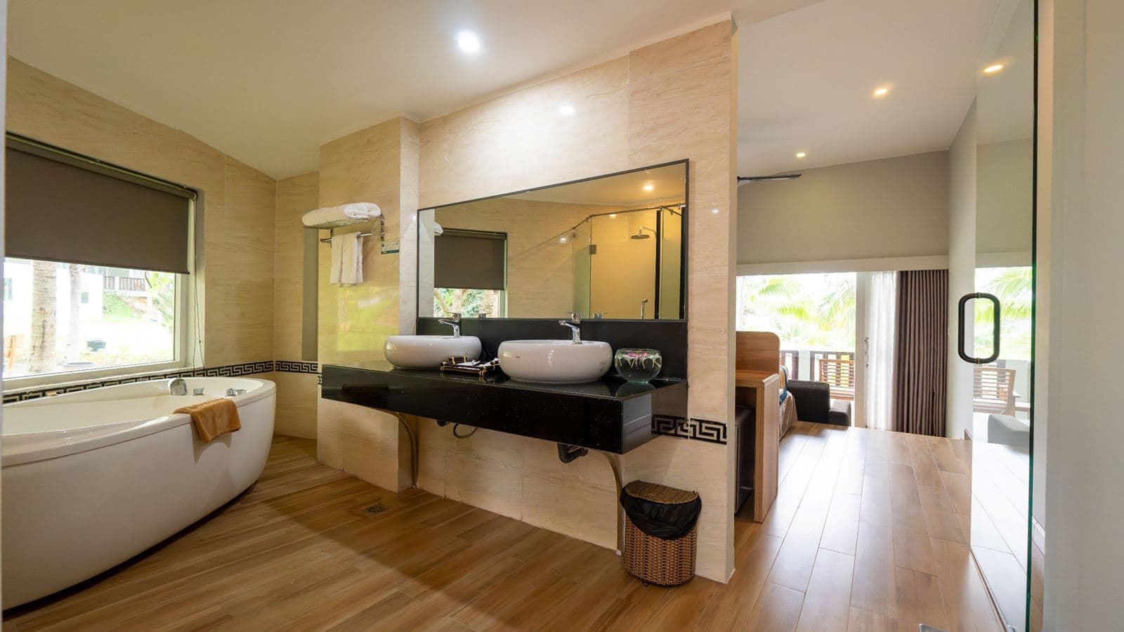 rooms-villa-garden-view