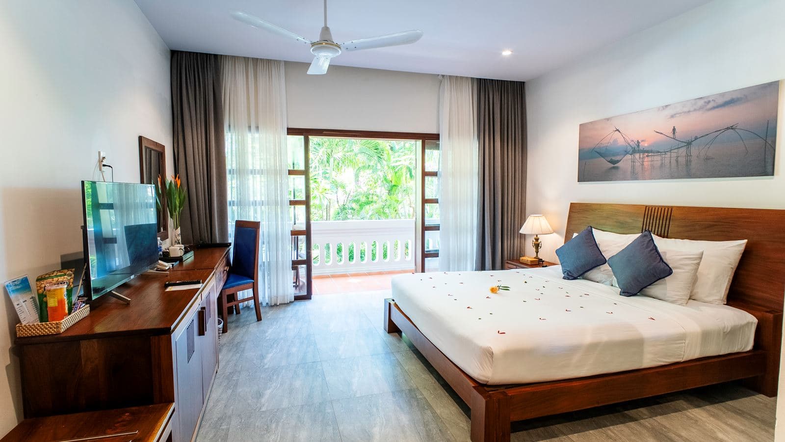 rooms-gardenview-deluxe