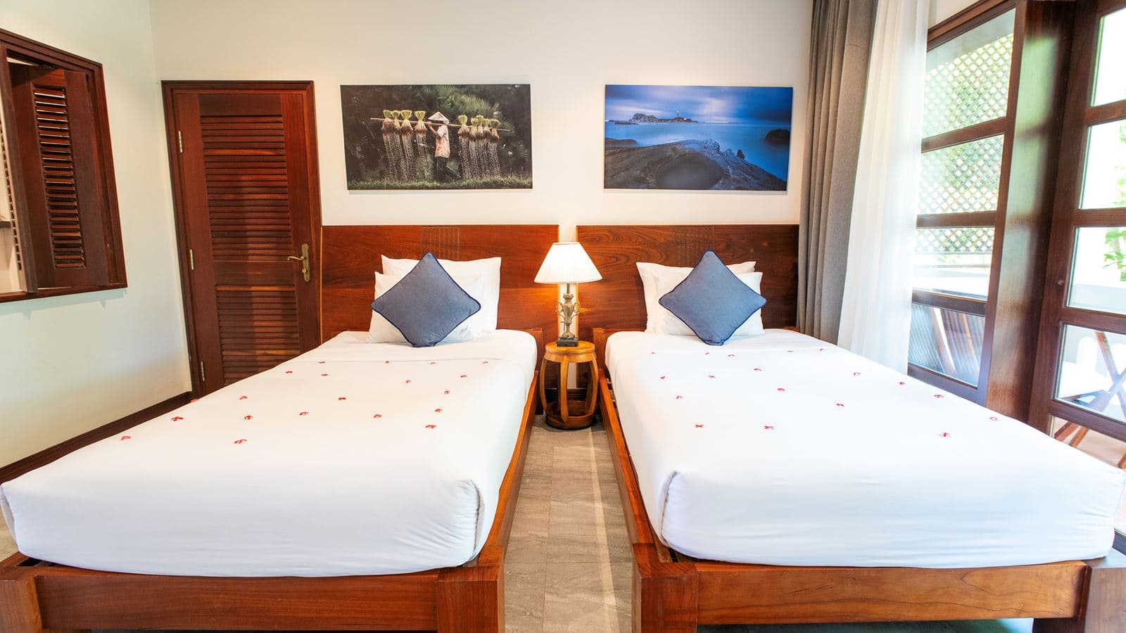rooms-gardenview-deluxe