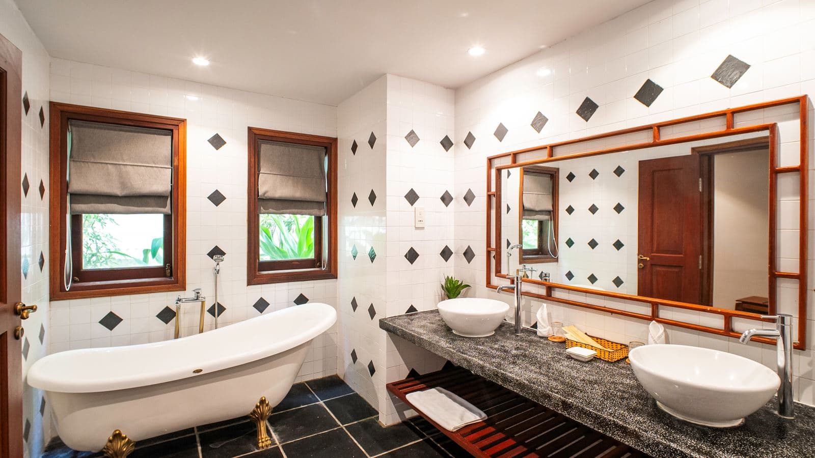 rooms-gardenview-suite