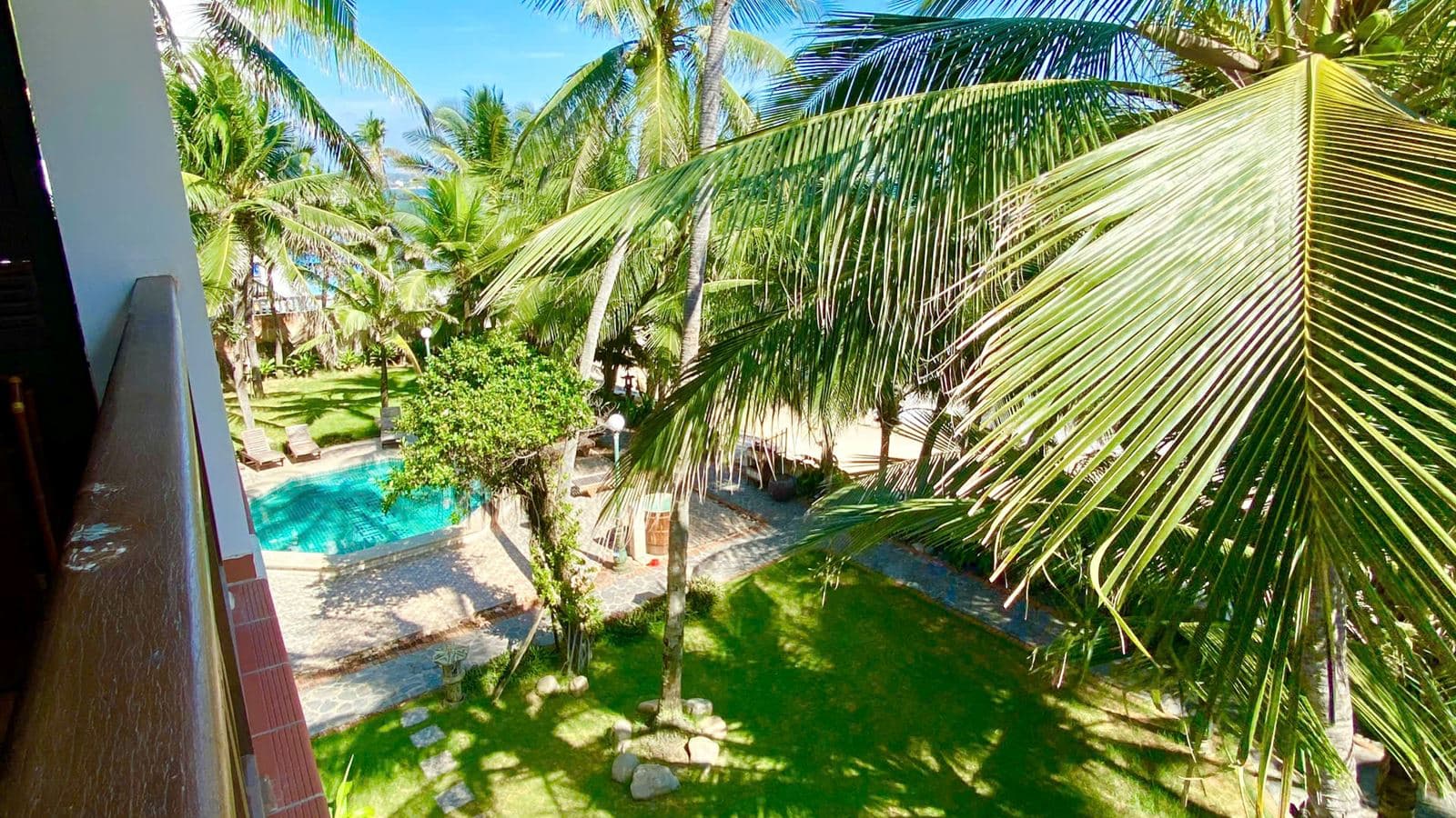 rooms-deluxe-seaview