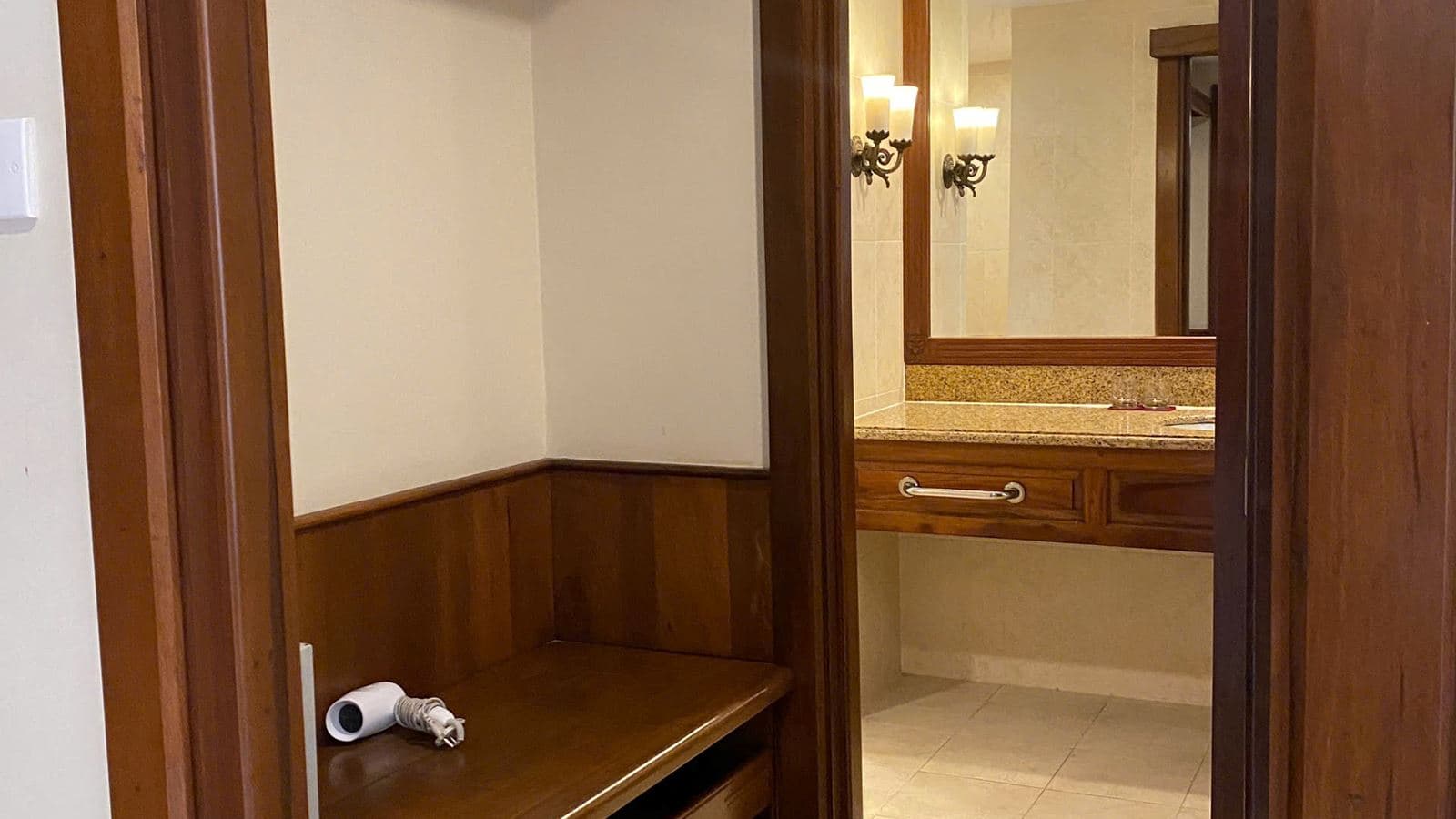 rooms-premier-deluxe-sea-view