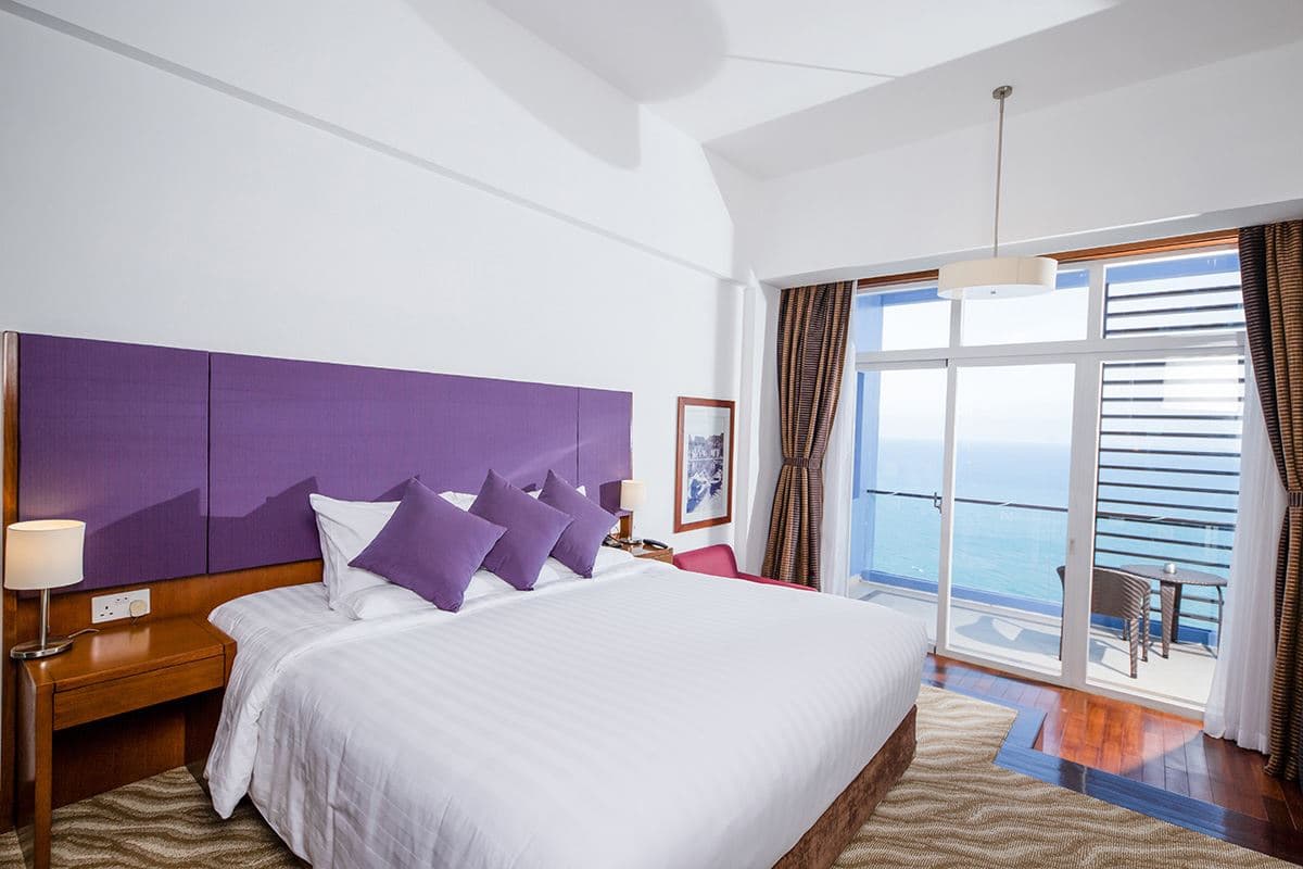 rooms-executive-room