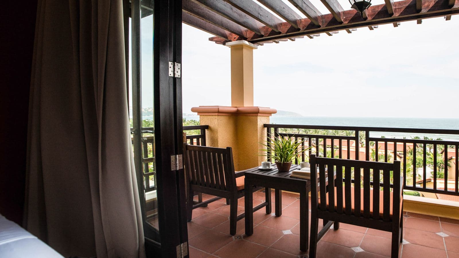 rooms-executive-suite-quadruple