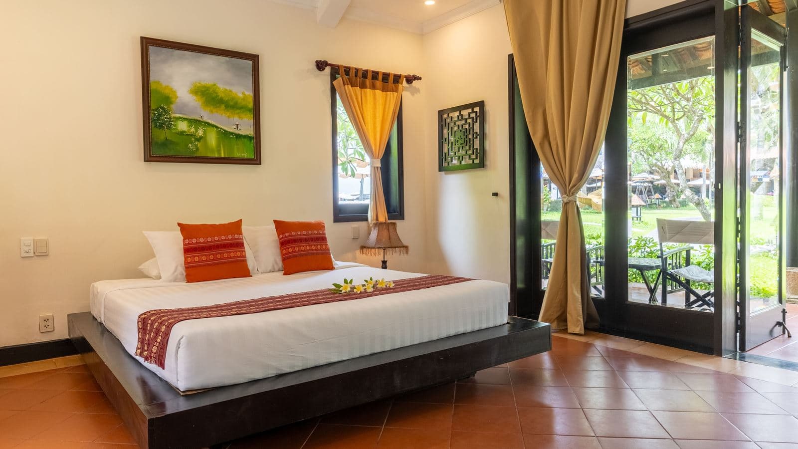 rooms-bungalow-garden-view-with-terrace