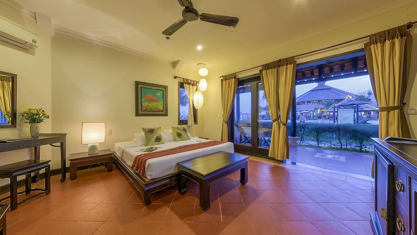 rooms-bungalow-pool-view-with-terrace