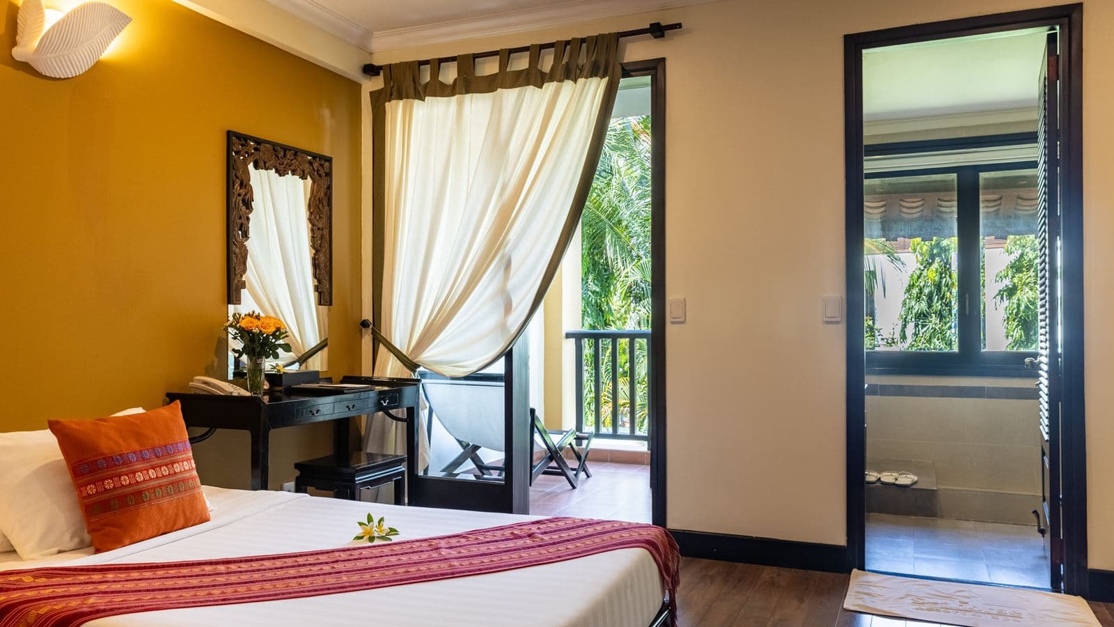 rooms-room-deluxe-with-balcony-or-terrace-child-without-extra-bed