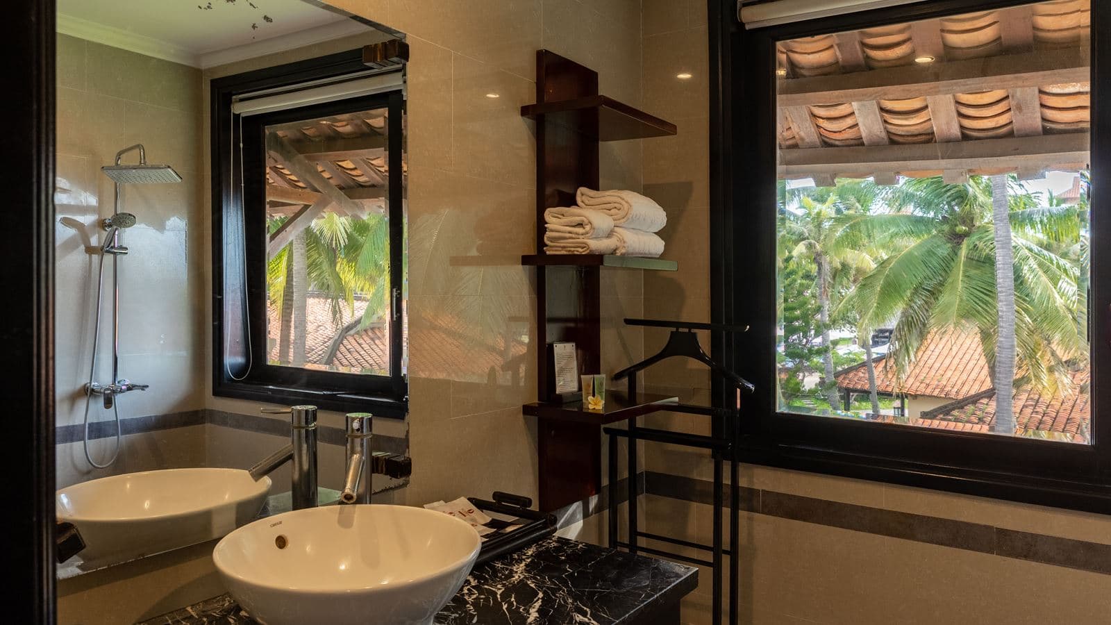 rooms-room-deluxe-sea-view-balcony-child-without-extra-bed