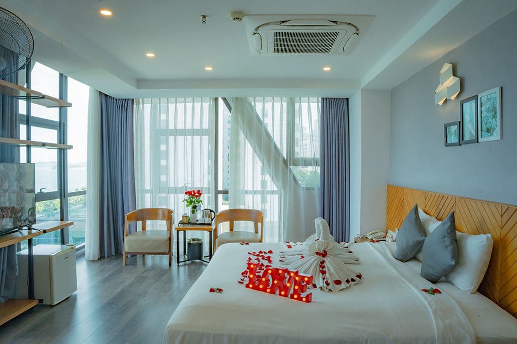 rooms-senior-deluxe-sea-view