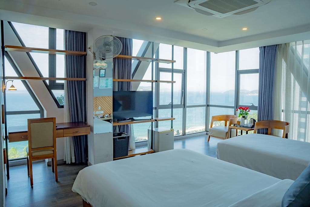 rooms-senior-deluxe-sea-view