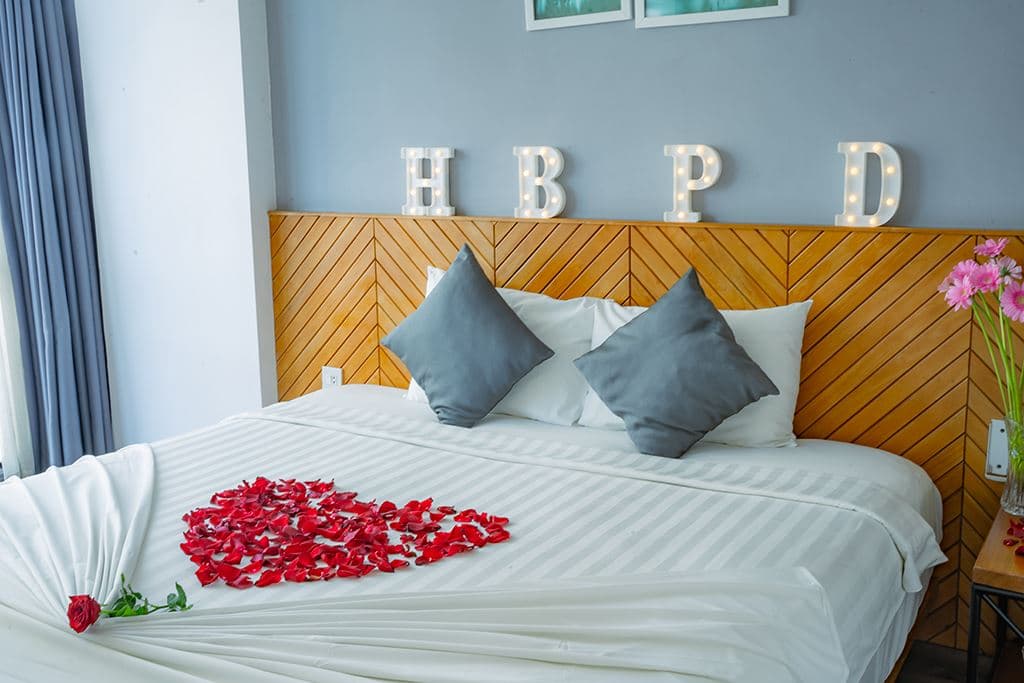 rooms-deluxe-partial-sea-view