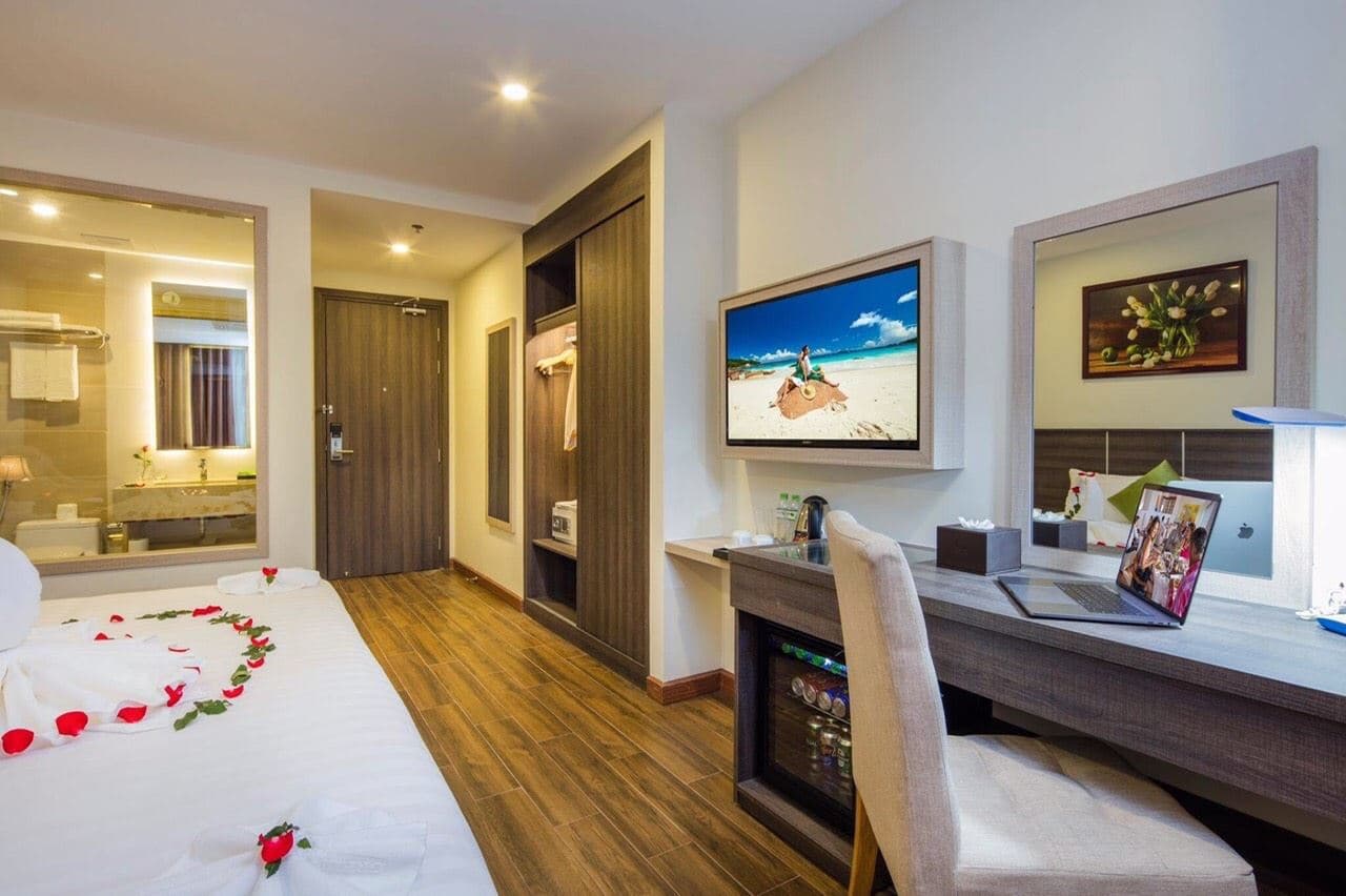 rooms-deluxe-with-balcony-child-without-extra-bed