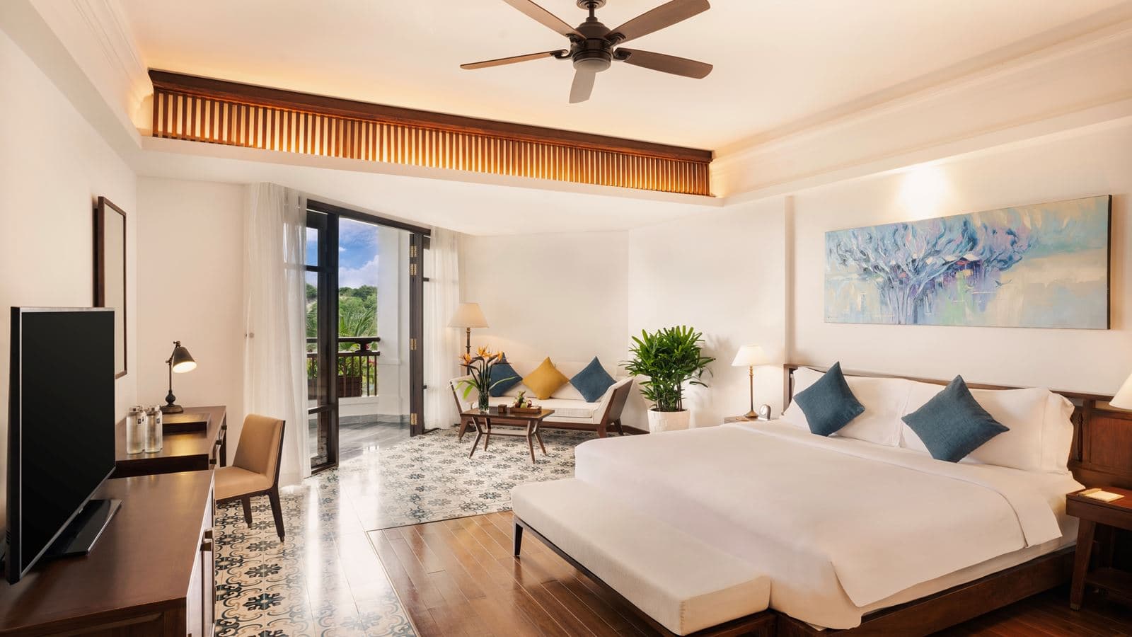 rooms-deluxe-room