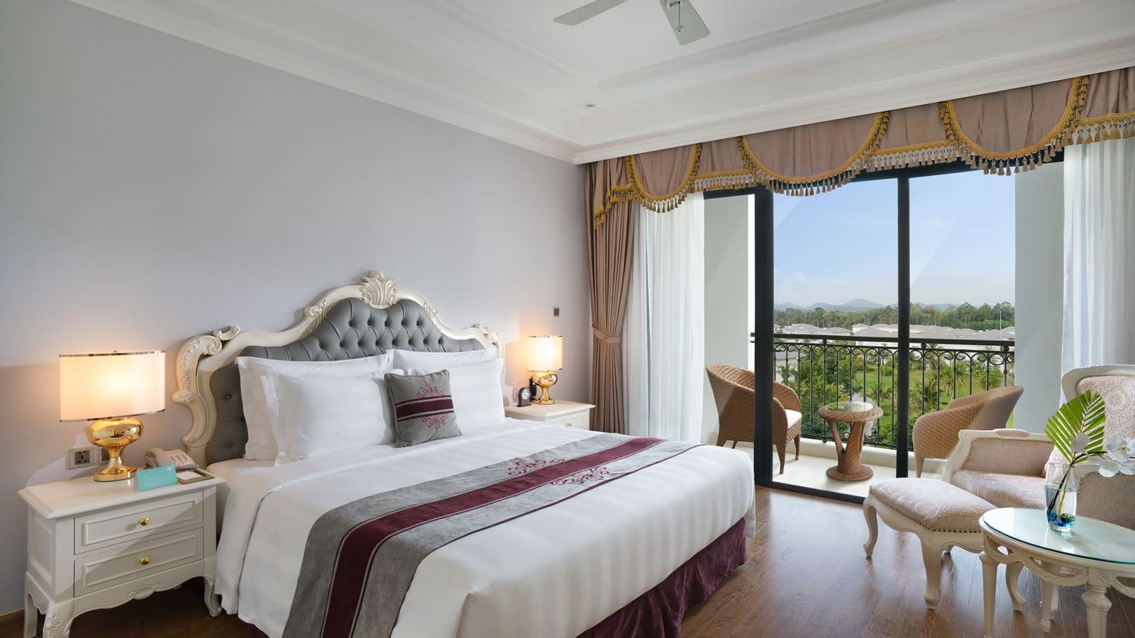 rooms-deluxe-garden-room