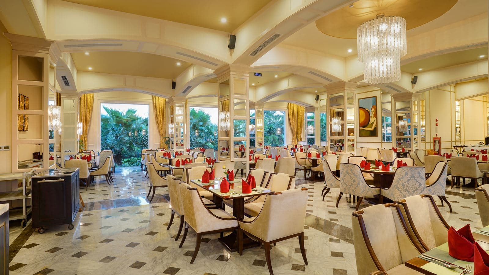 restaurants-garden-court-restaurant