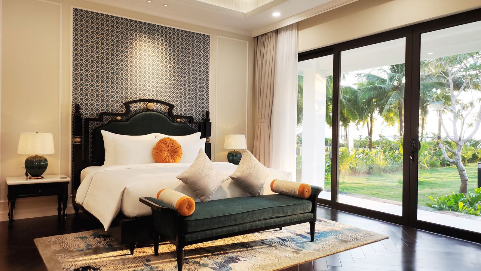 rooms-03-bedroom-beachfront-villa-with-private-pool