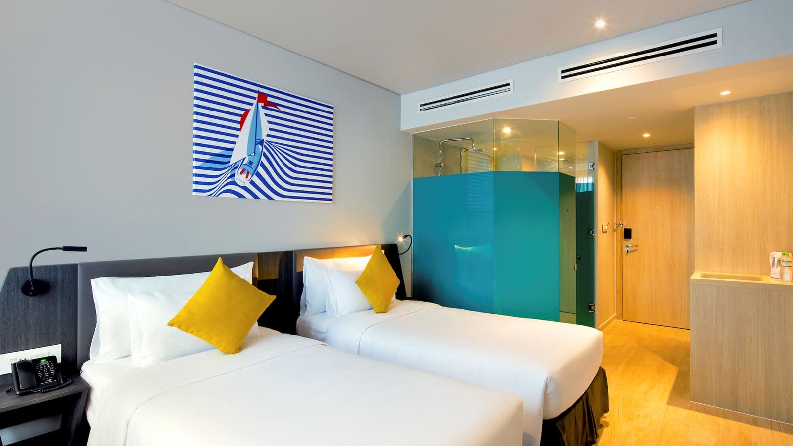 rooms-superior-room