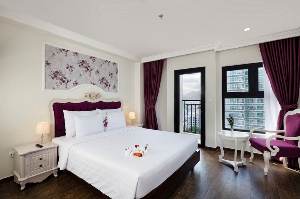 rooms-premier-dbltwn-with-balcony