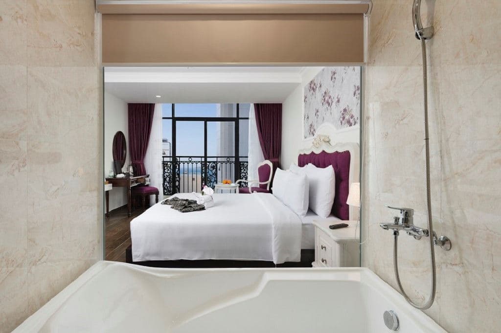 rooms-room-executive-double-balcony
