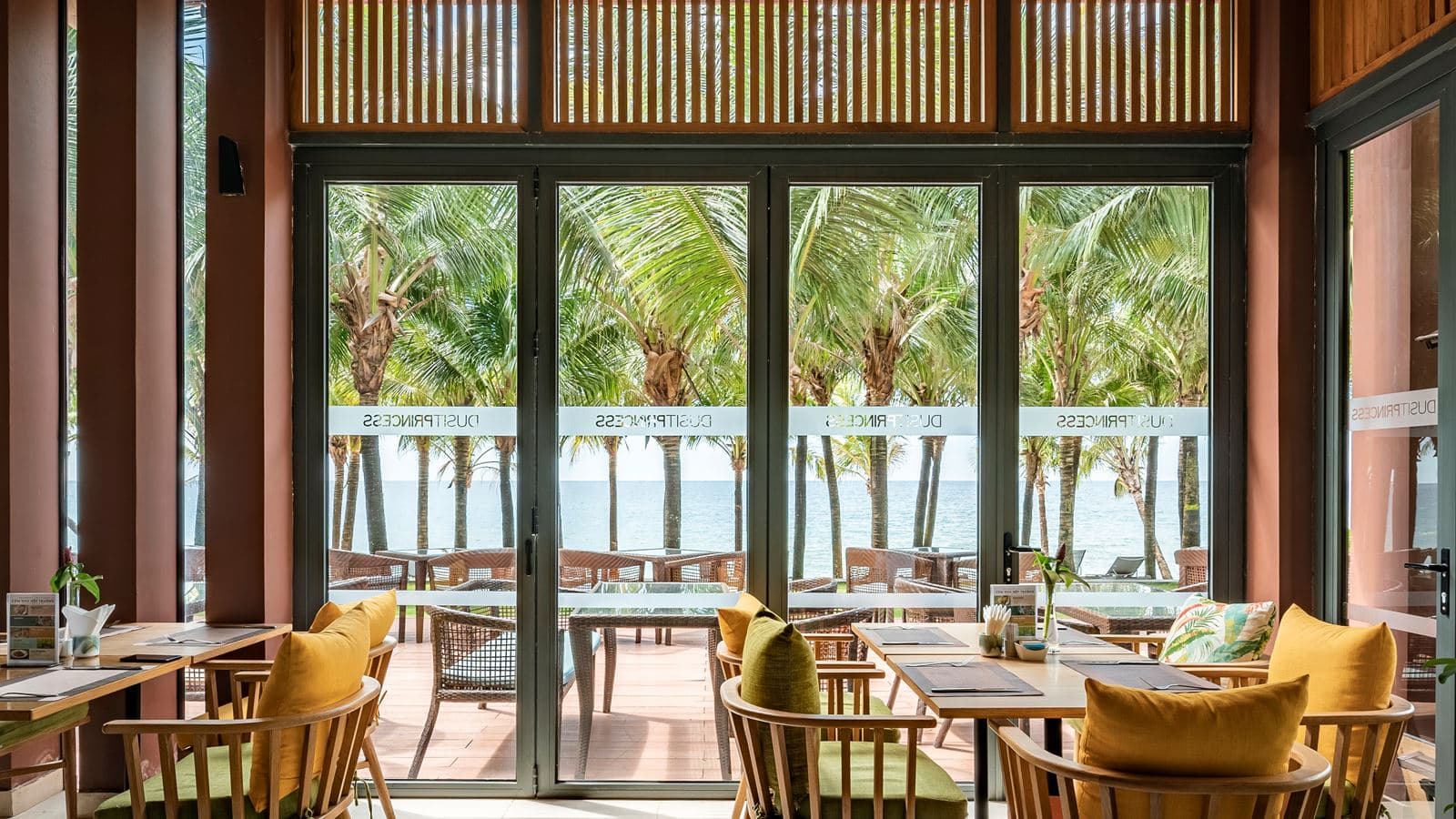 restaurants-palm-kitchen