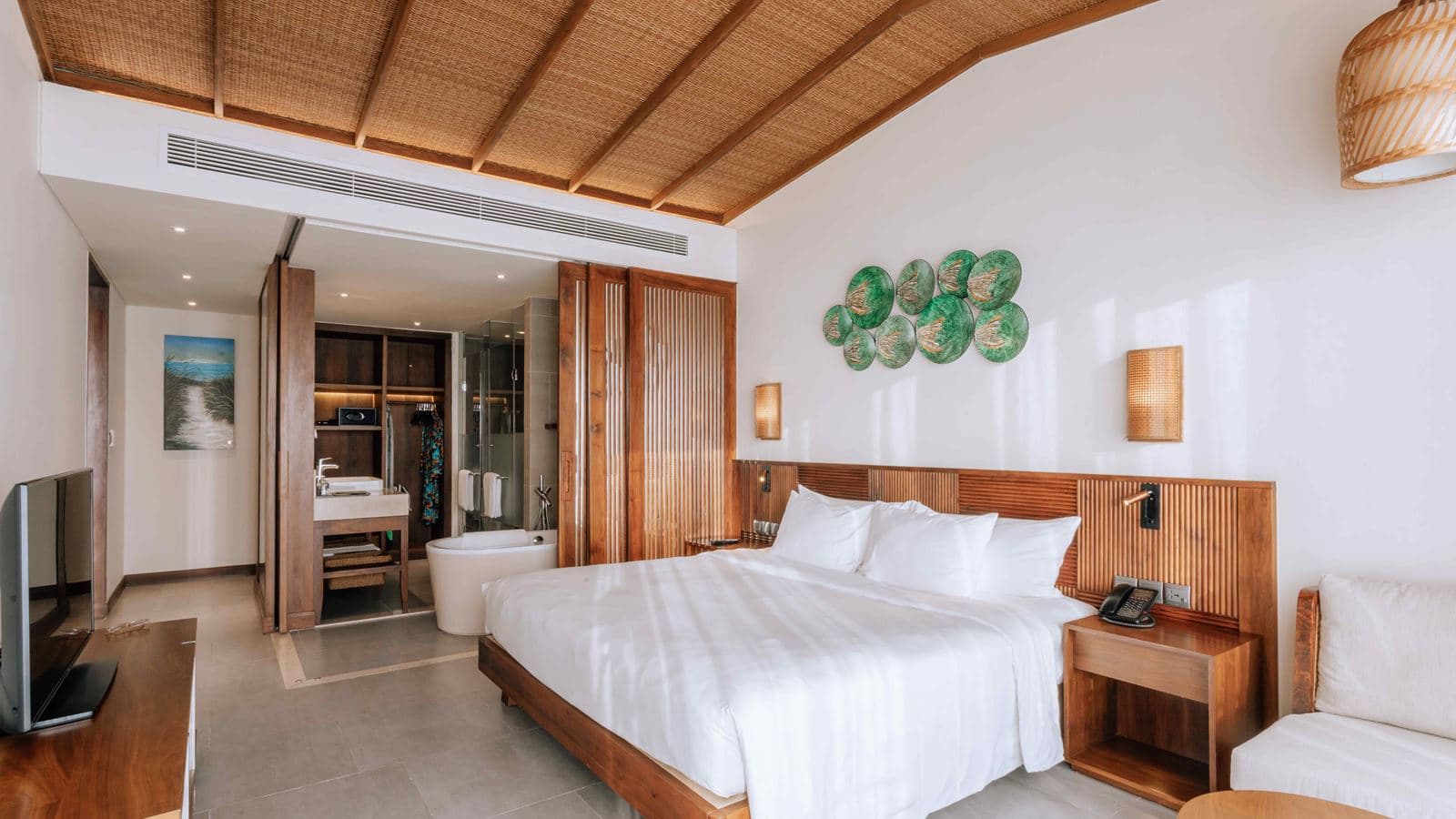 rooms-executive-suite-with-balcony