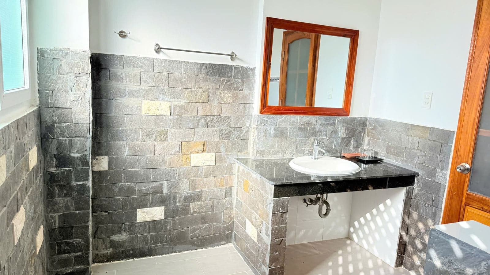 rooms-deluxe-room